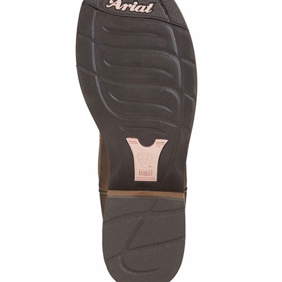 ISO Ariat Boots - Picture 3 of 4
